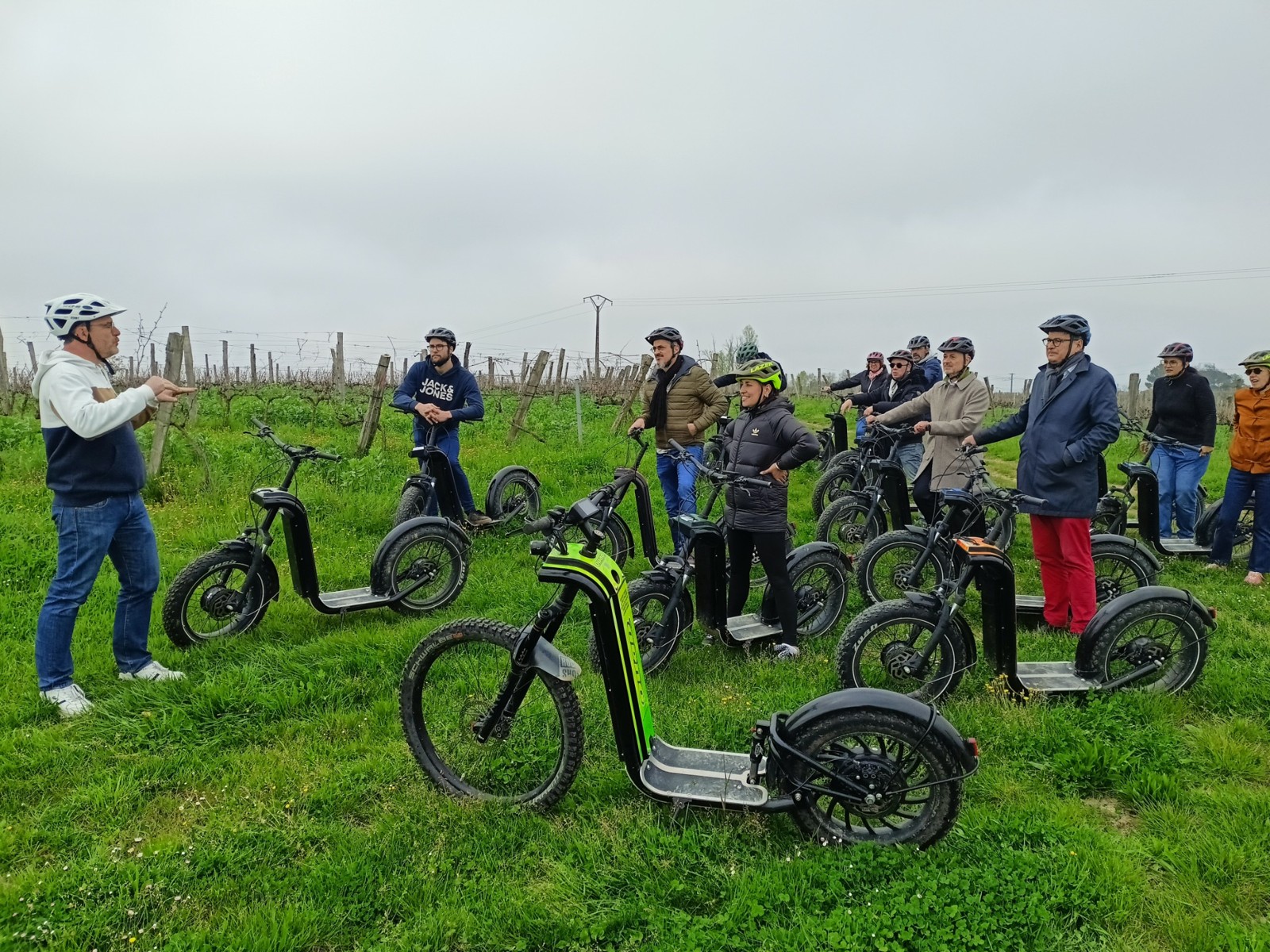 EXPLOREZ ARTON EN TROTTINETTE ÉLECTRIQUE