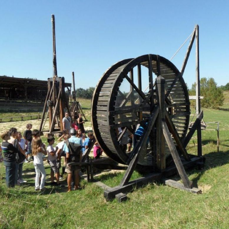 Camp de Siège Médiéval