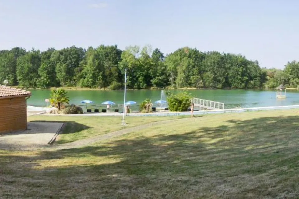 Camping Domaine Les Lacs d'Armagnac