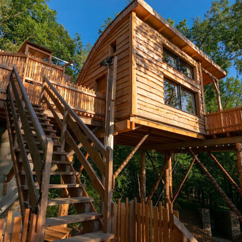 The Jacquoise Huts