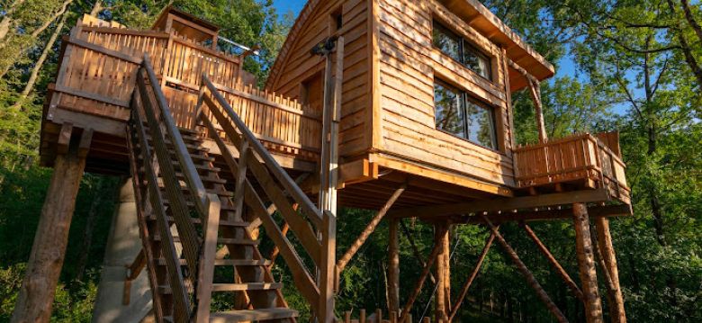 The Jacquoise Huts