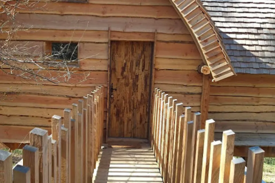 The Jacquoise Huts