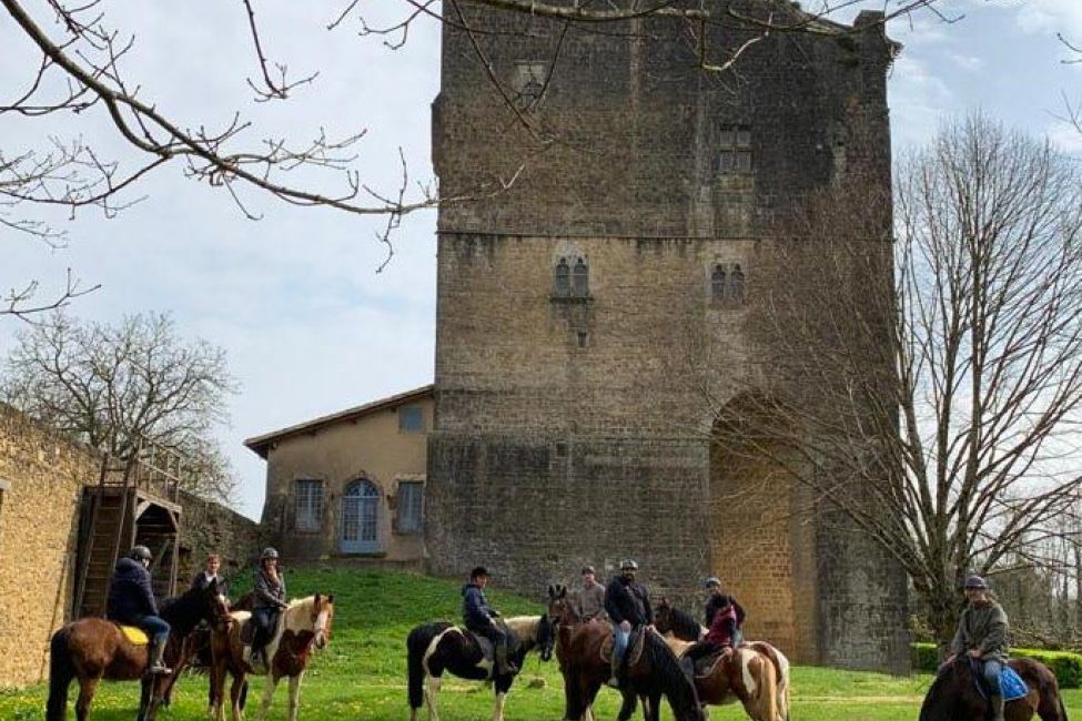 Lou Petit Trott à cheval