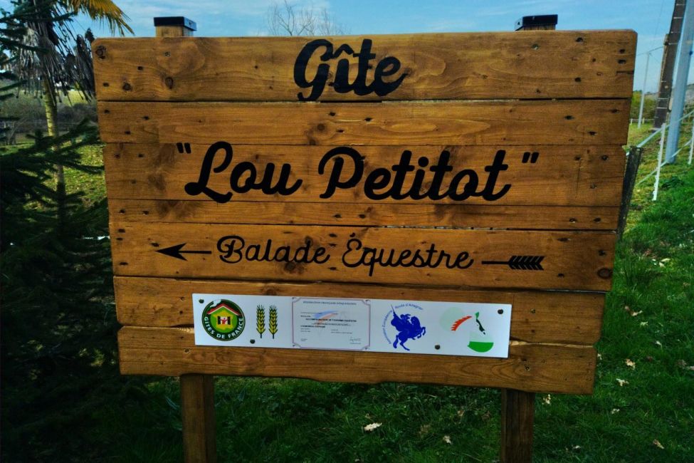 Lou Petit Trott à cheval