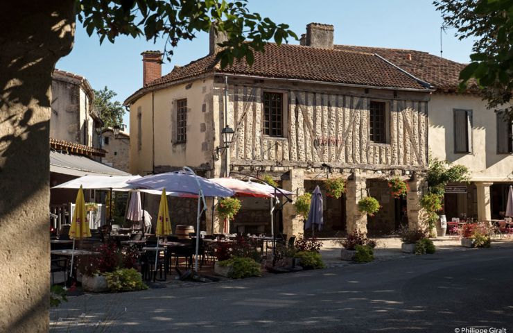 Fourcès