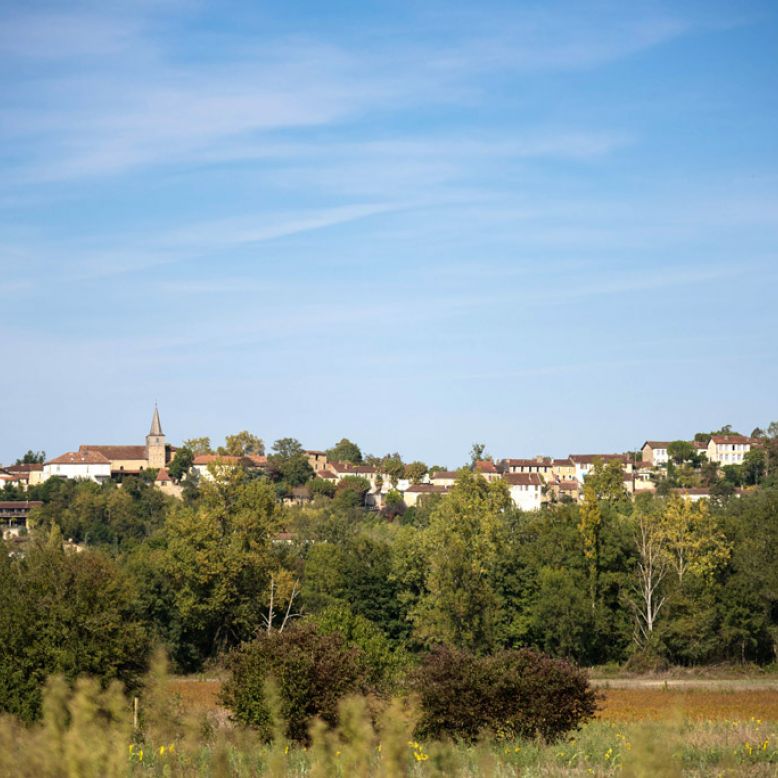 Village perché de Montesquiou