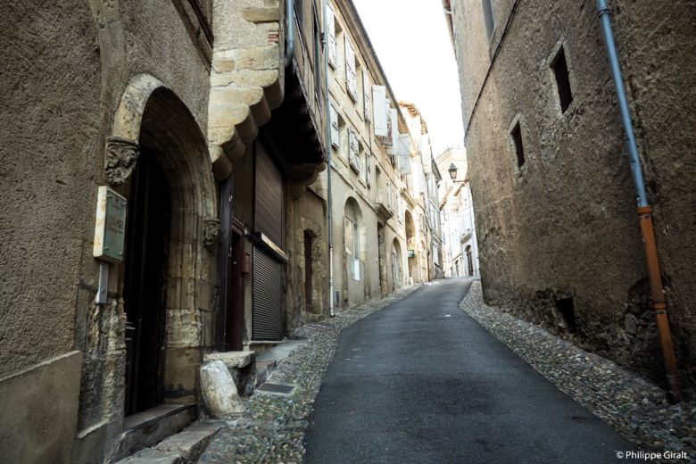 Auch Riga Auch - Towns, Villages and Bastides in Auch - Guide du Gers