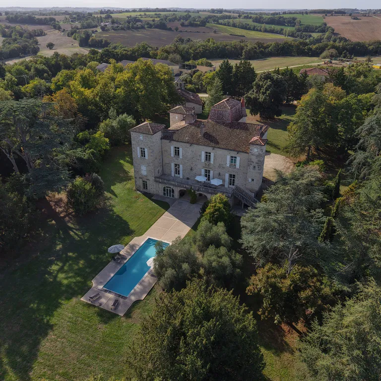 Château de Gensac: the discreet excellence of ...