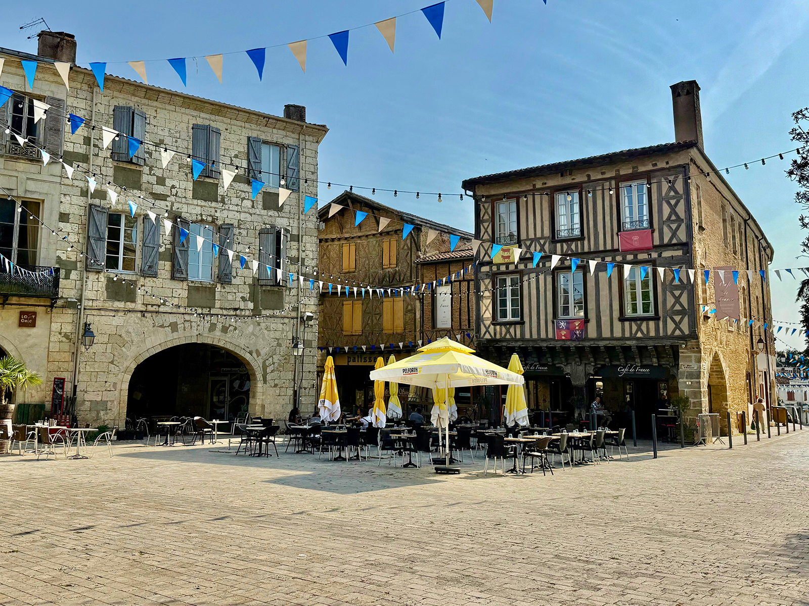Une pause à Éauze, charmante ville de pèlerins …