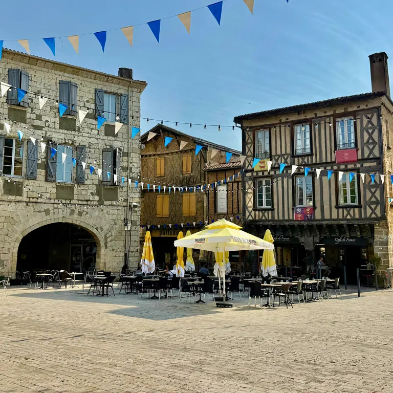 A break in Eauze, a charming pilgrim town…