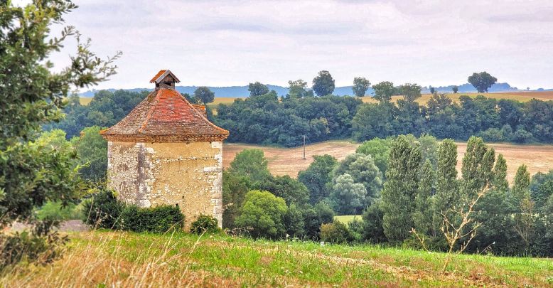 Sarrant : Balade bucolique le long du « Sentie ...