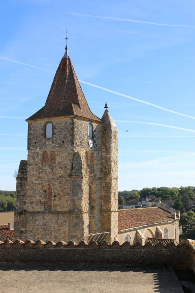 Lavardens Castle