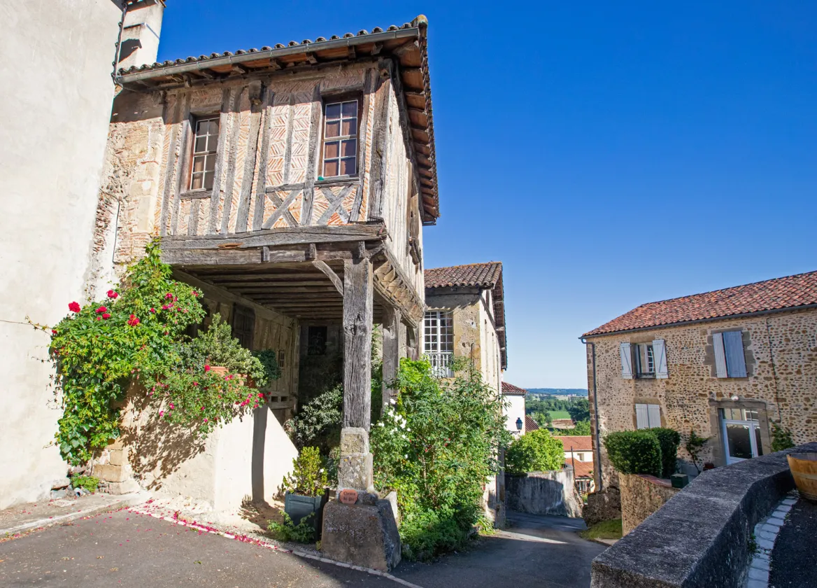 Village of Saint-Mont © Pierre Meyer