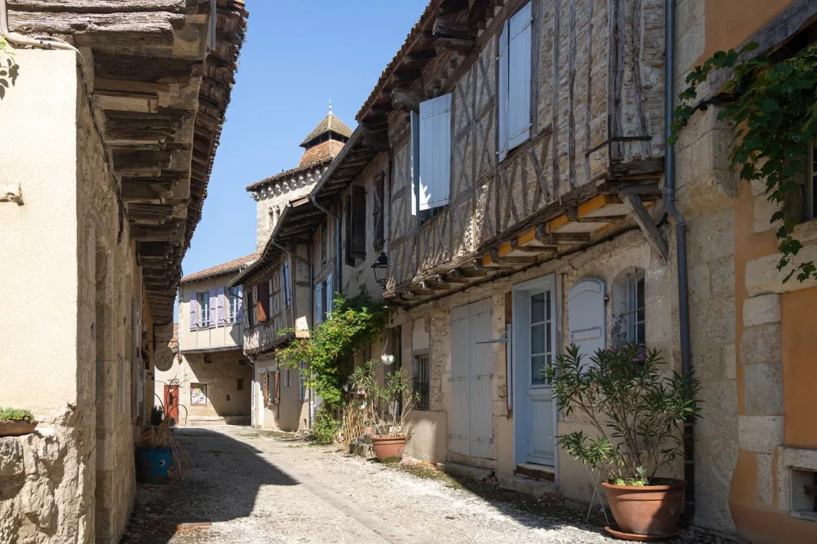 Sarrant Photo: AdobeStock Suzanne-Plumette
