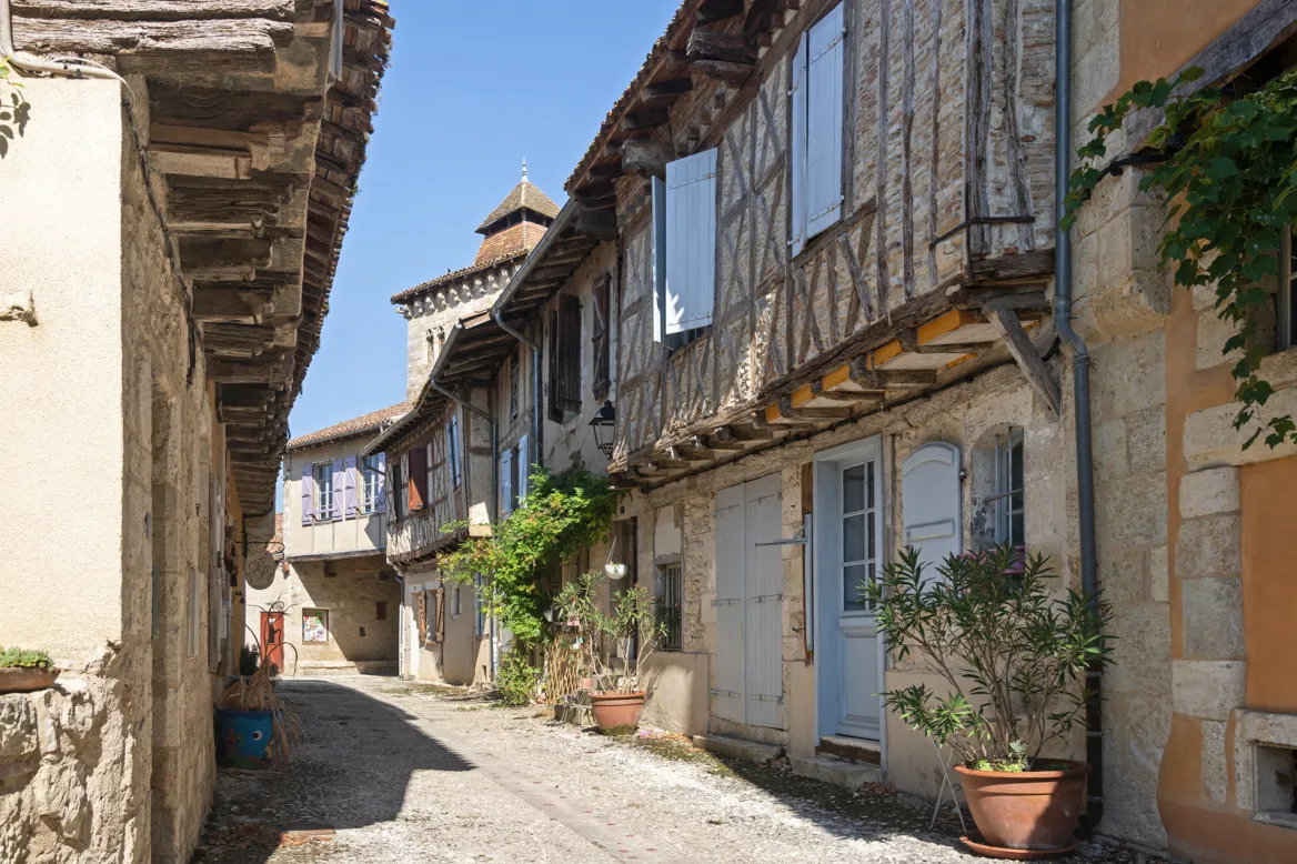 Sarrant Photo: AdobeStock Suzanne Plumette