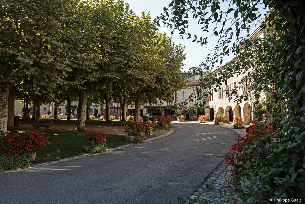 Fourcès