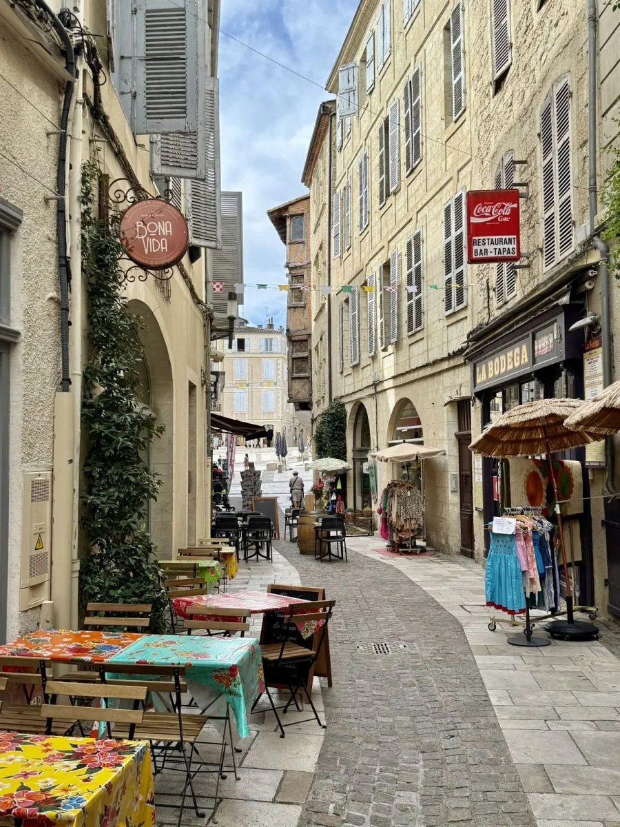 ruelles auch