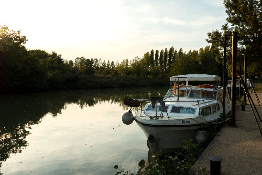 Et pourquoi pas en bateau du la Baïse ?
